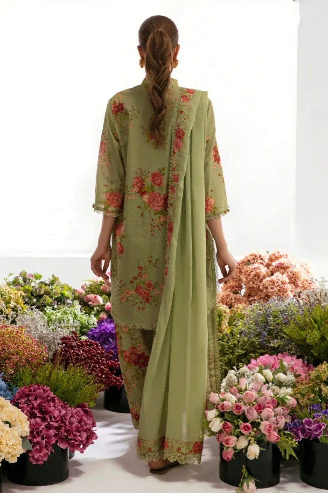 Mahay by Sana Safinaz Stitched 3 Piece Summer Lawn Collection 2023