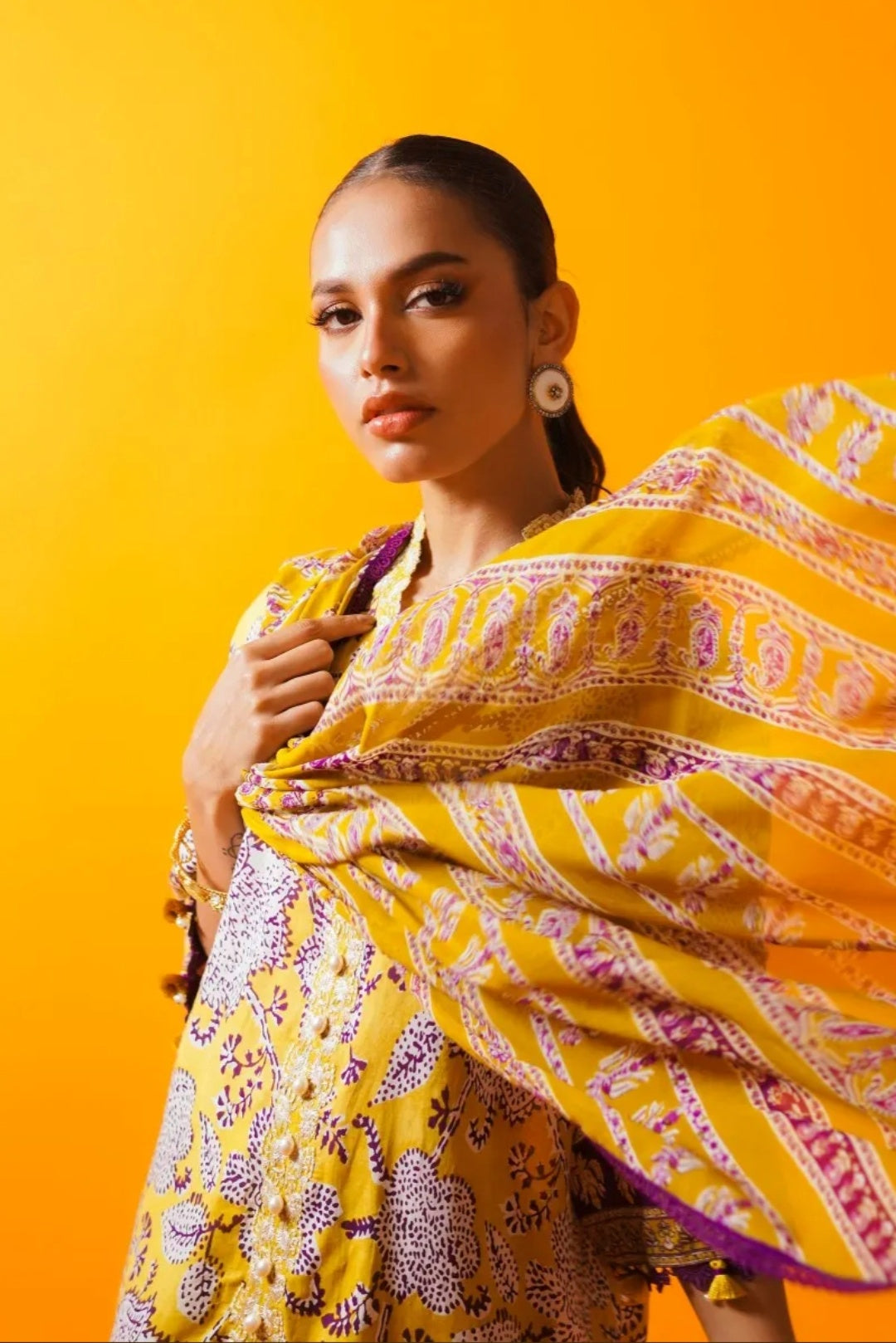 Mahay by Sana Safinaz Stitched 3 Piece Summer Lawn Collection 2023