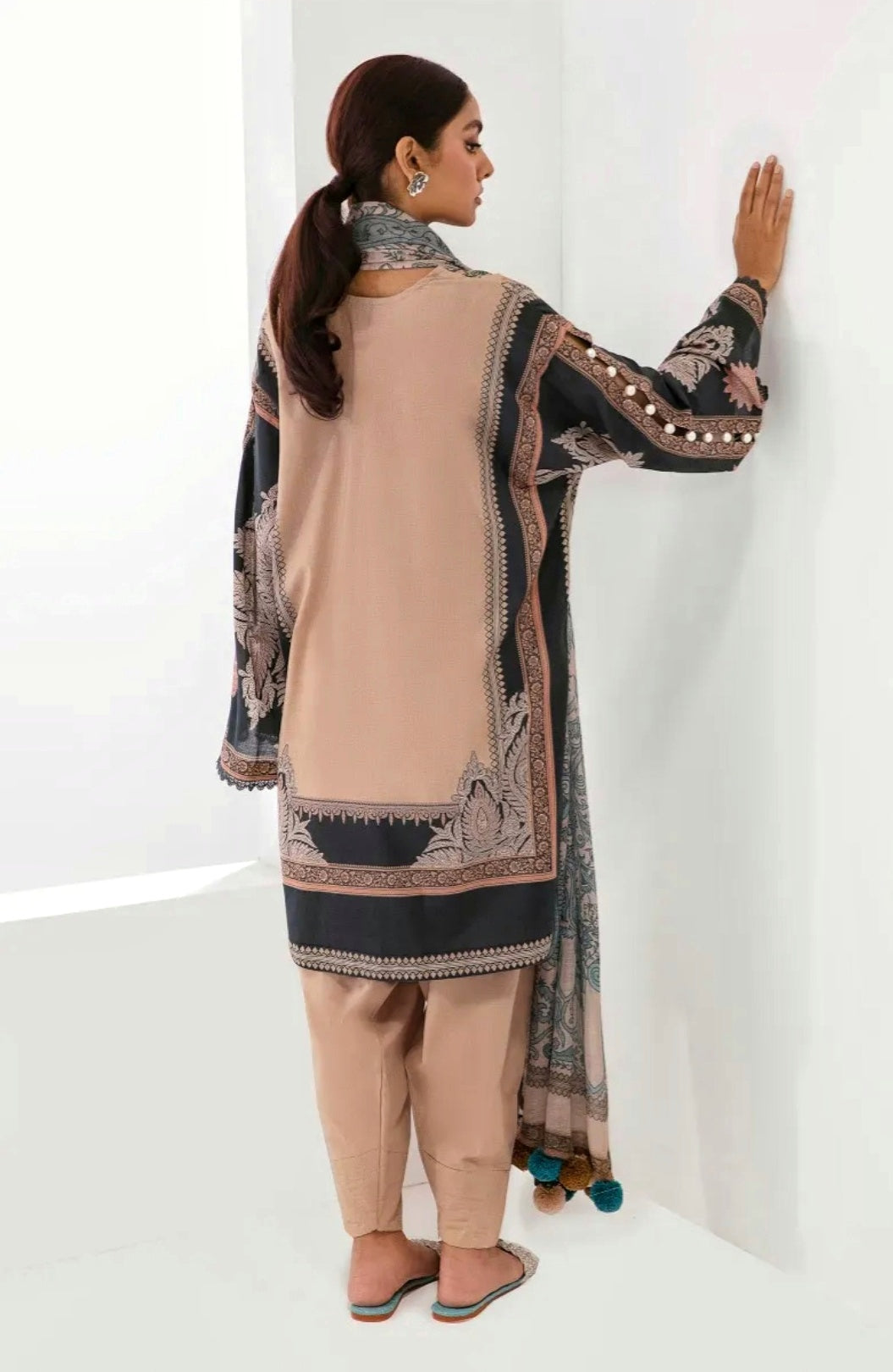 Mahay by Sana Safinaz Stitched 3 Piece Summer Lawn Collection 2023