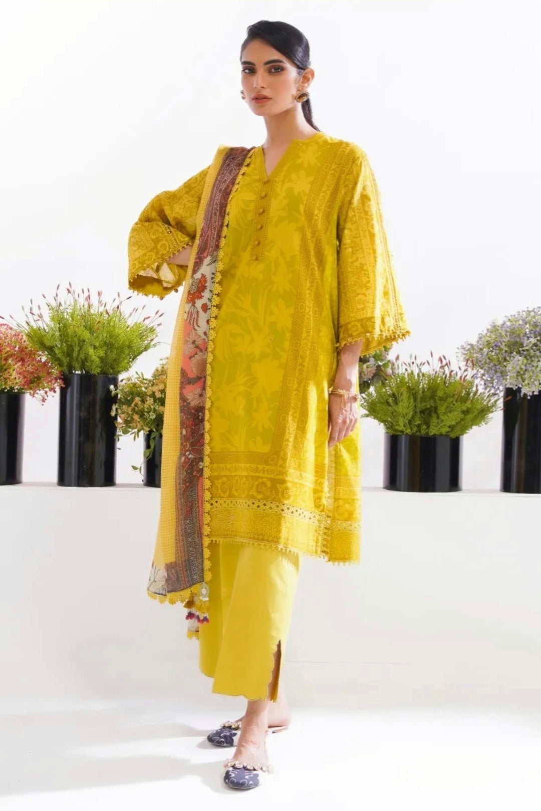 Mahay by Sana Safinaz Stitched 3 Piece Summer Lawn Collection 2023