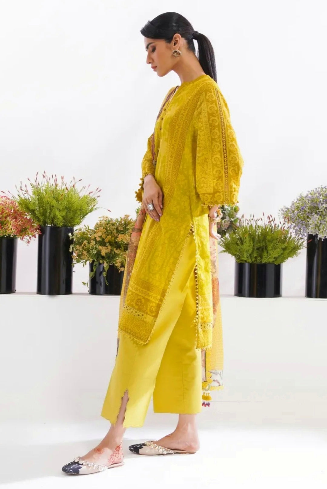 Mahay by Sana Safinaz Stitched 3 Piece Summer Lawn Collection 2023