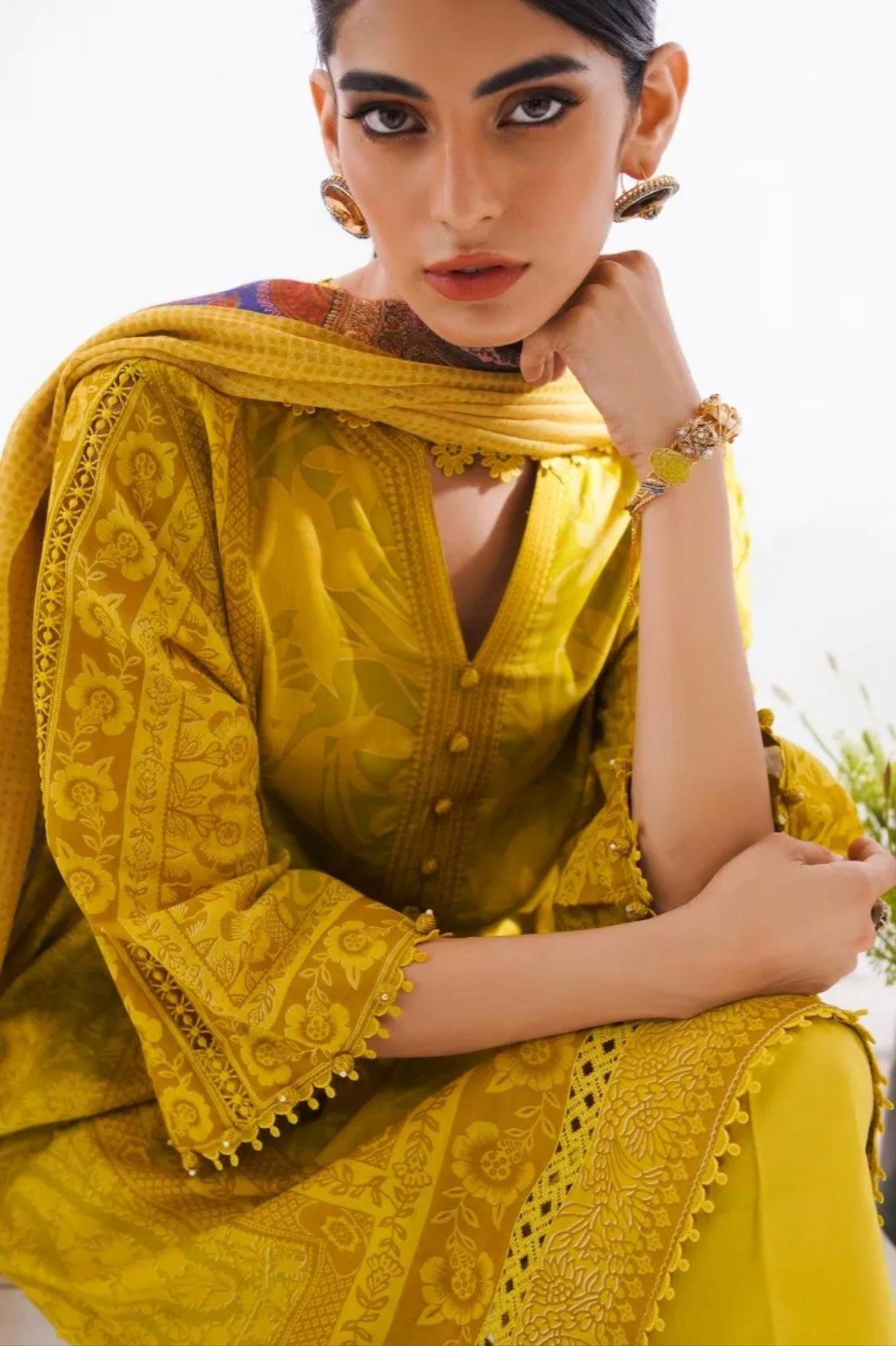 Mahay by Sana Safinaz Stitched 3 Piece Summer Lawn Collection 2023