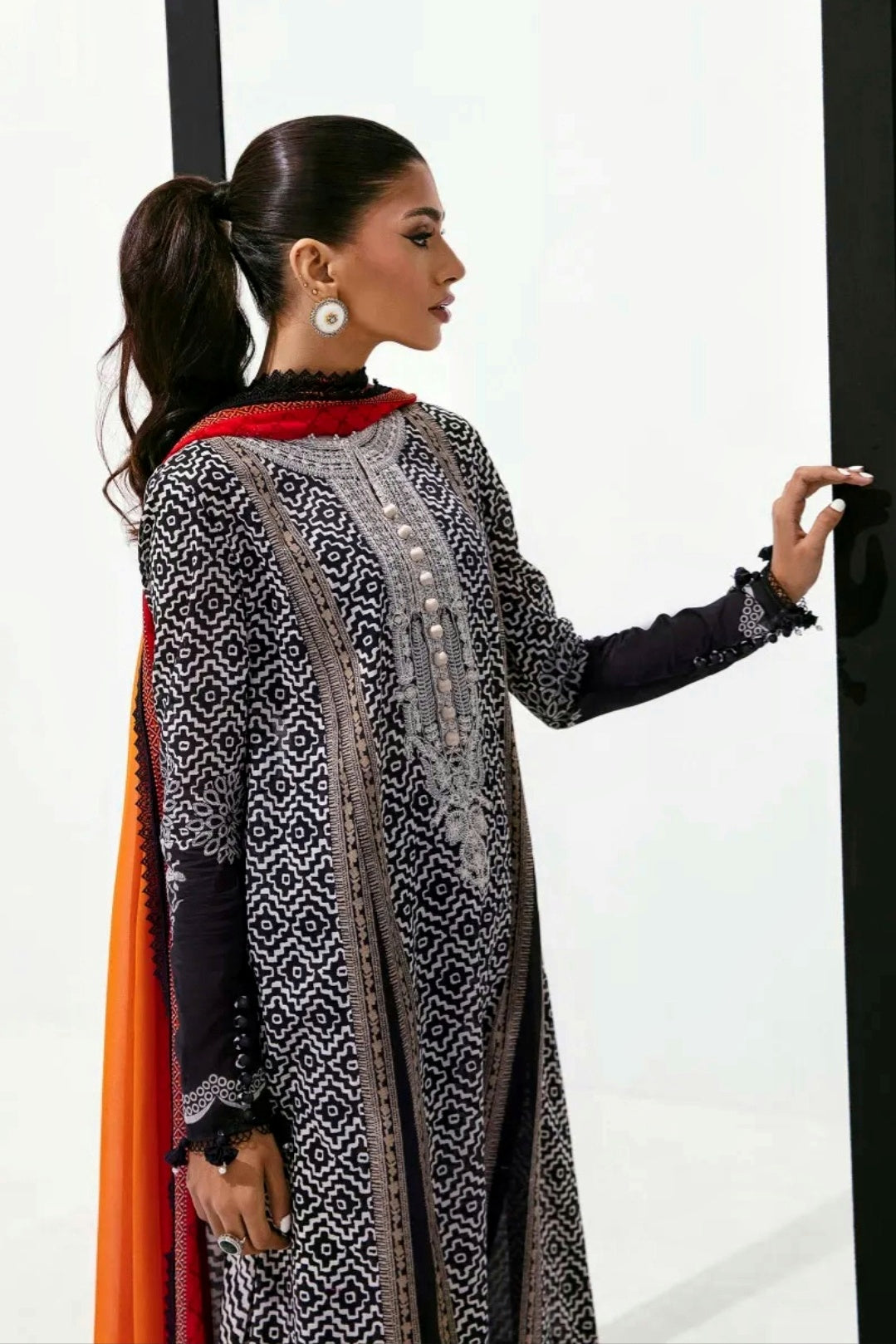 Mahay by Sana Safinaz Stitched 3 Piece Summer Lawn Collection 2023