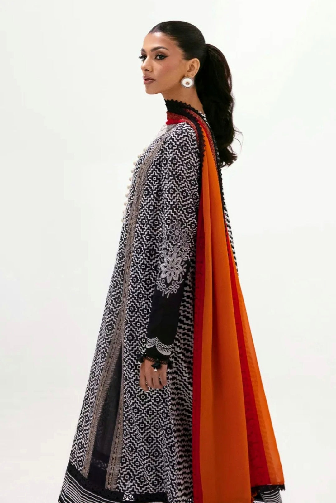 Mahay by Sana Safinaz Stitched 3 Piece Summer Lawn Collection 2023