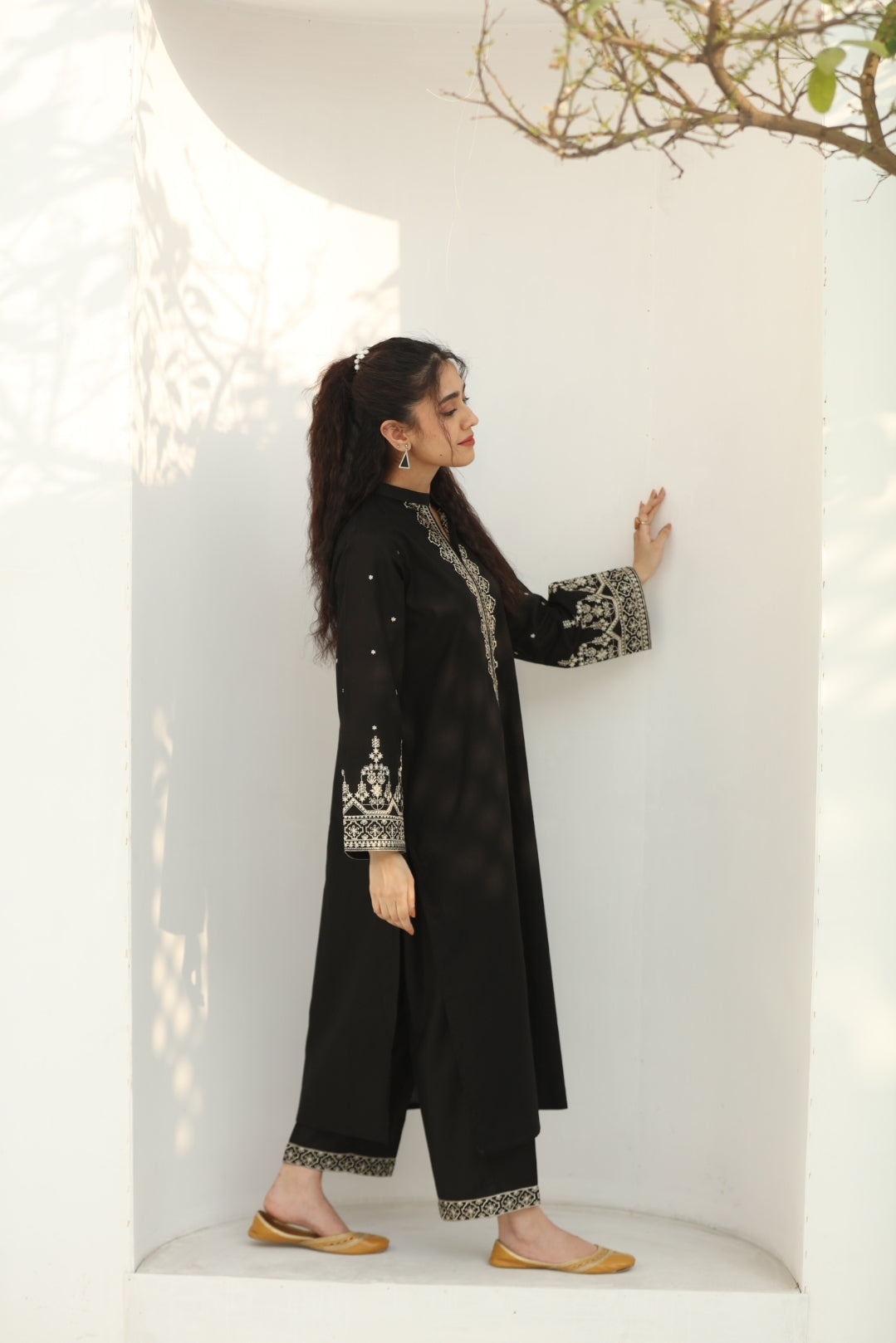 2 Pc Ready to wear Embroidered Cotton Outfit - Umnaa