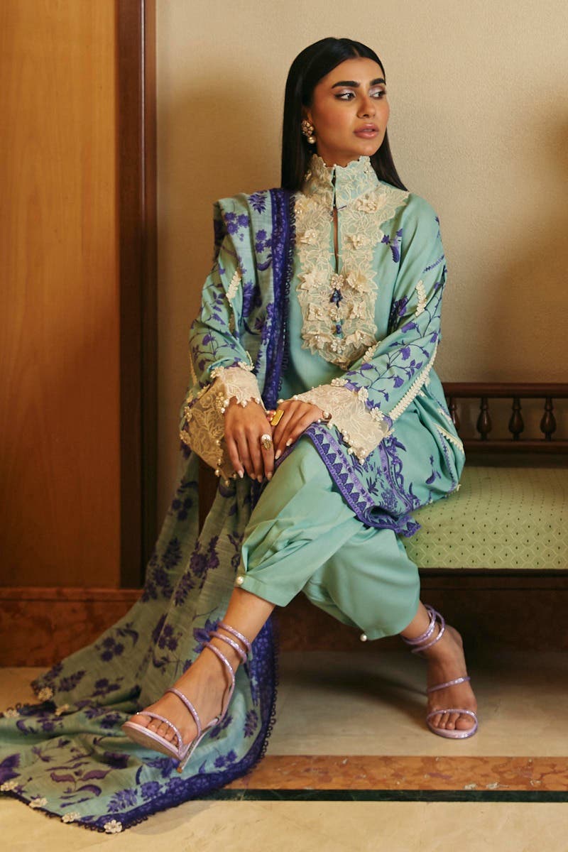 Muzlin By Sana Safinaz Stitched 3 Piece-Winter Collection