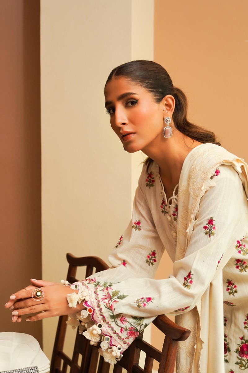 Muzlin By Sana Safinaz Stitched 3 Piece-Winter Collection