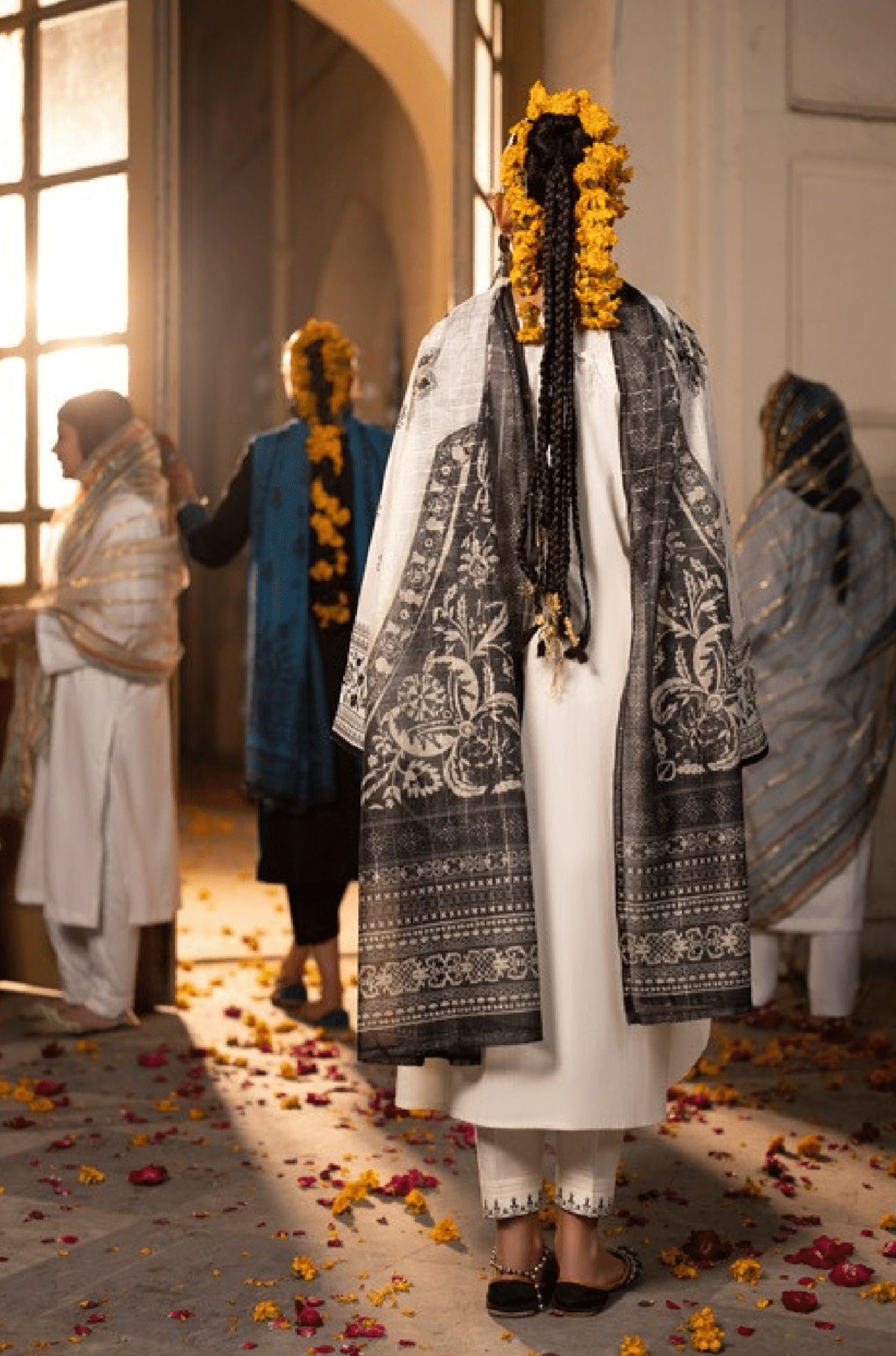 White 3 Piece Embroidered Cotton dress - Casuallite