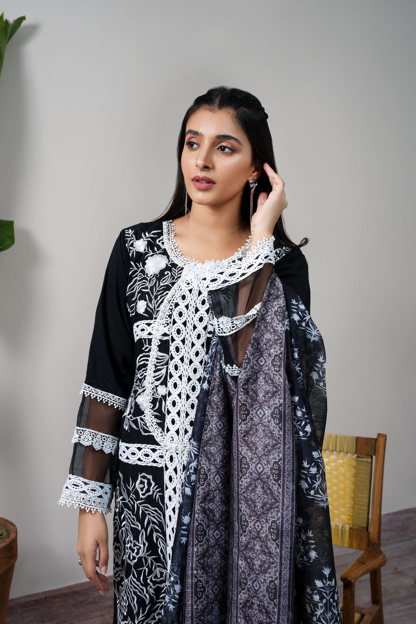 Black Embroidered 3 Piece | Linen Dress |Raniya.H