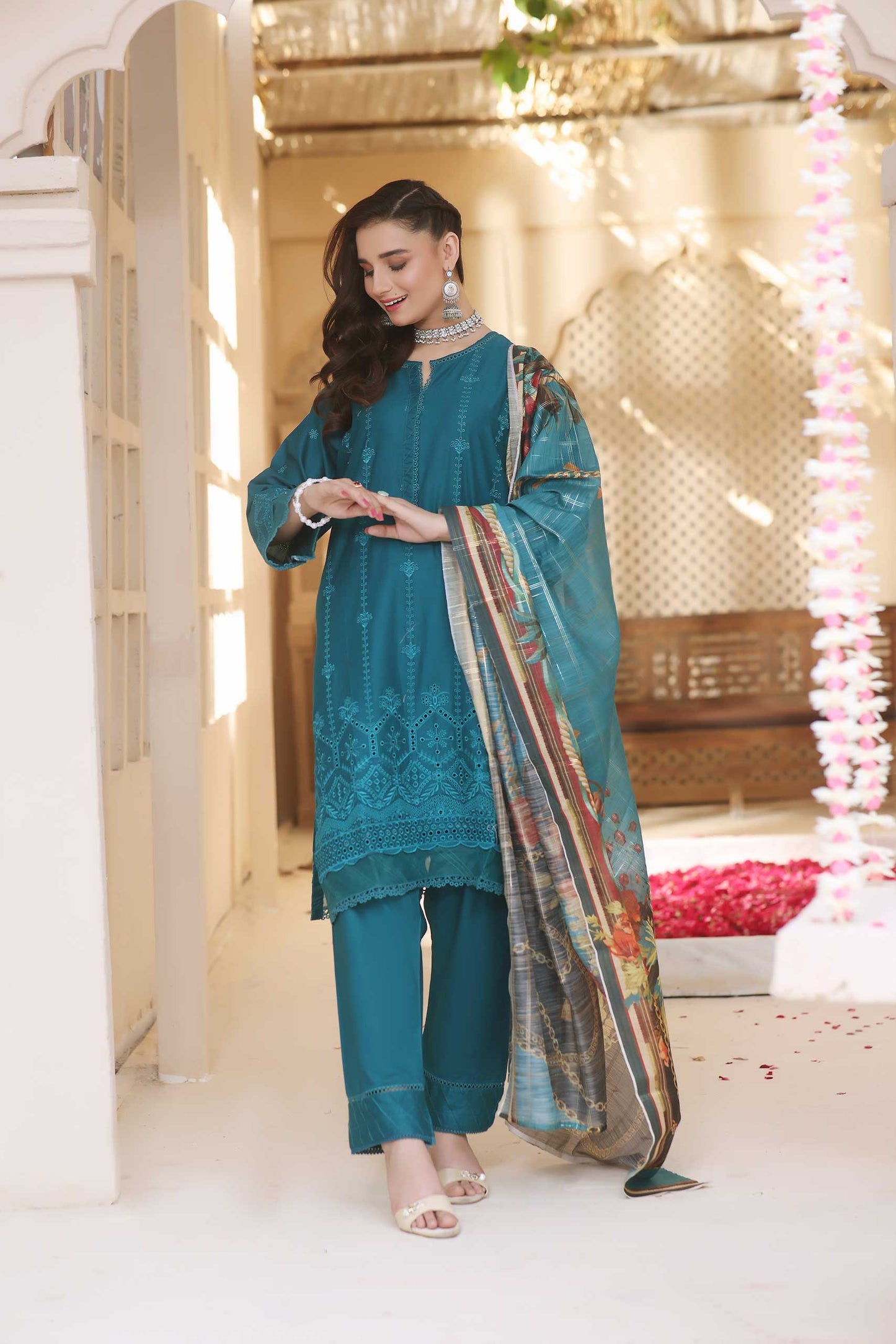 3 Piece Stitched Embroidered Chickenkari Lawn-ZAINAB FAZLANI
