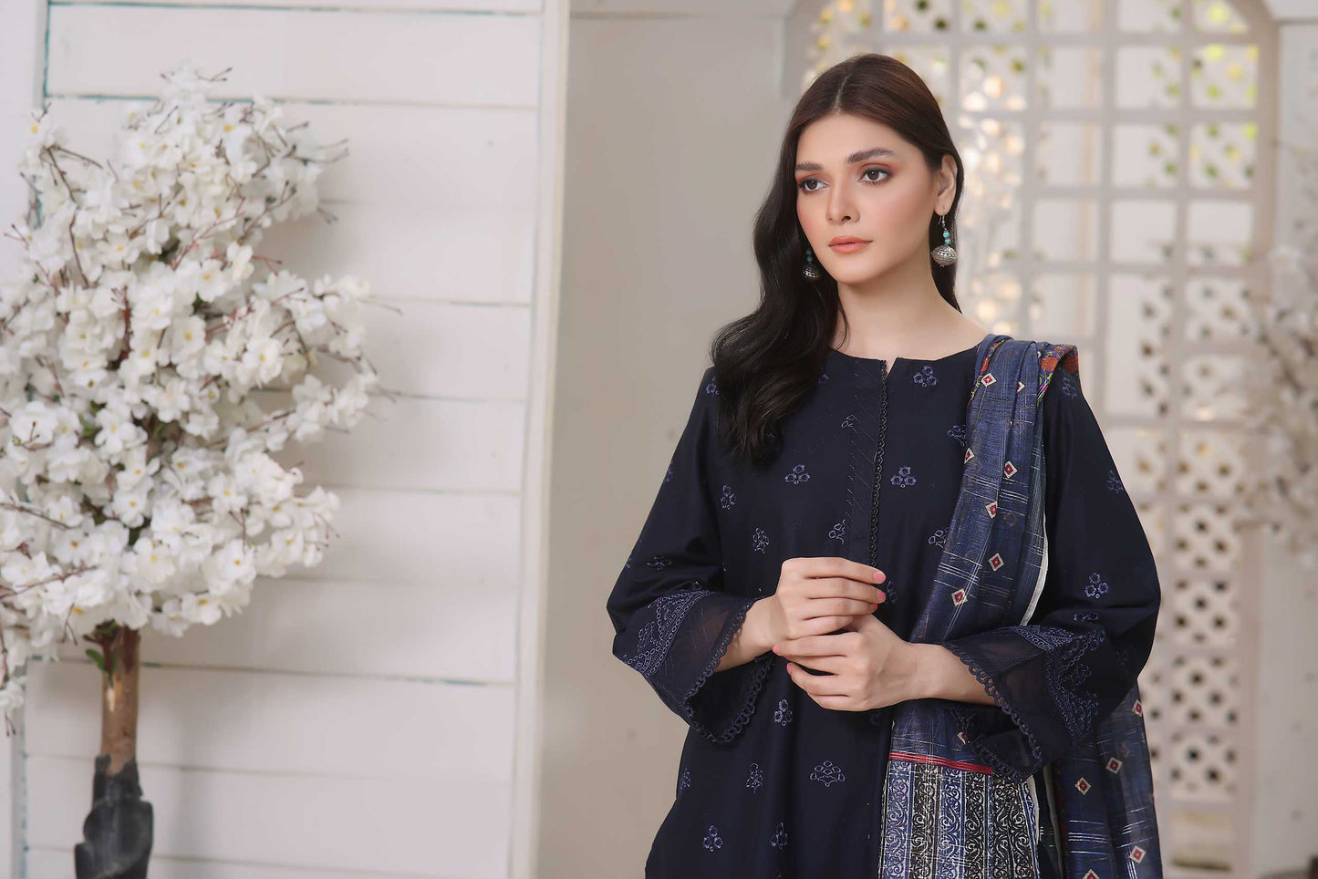 3 Piece Stitched Embroidered Chickenkari Lawn-ZAINAB FAZLANI