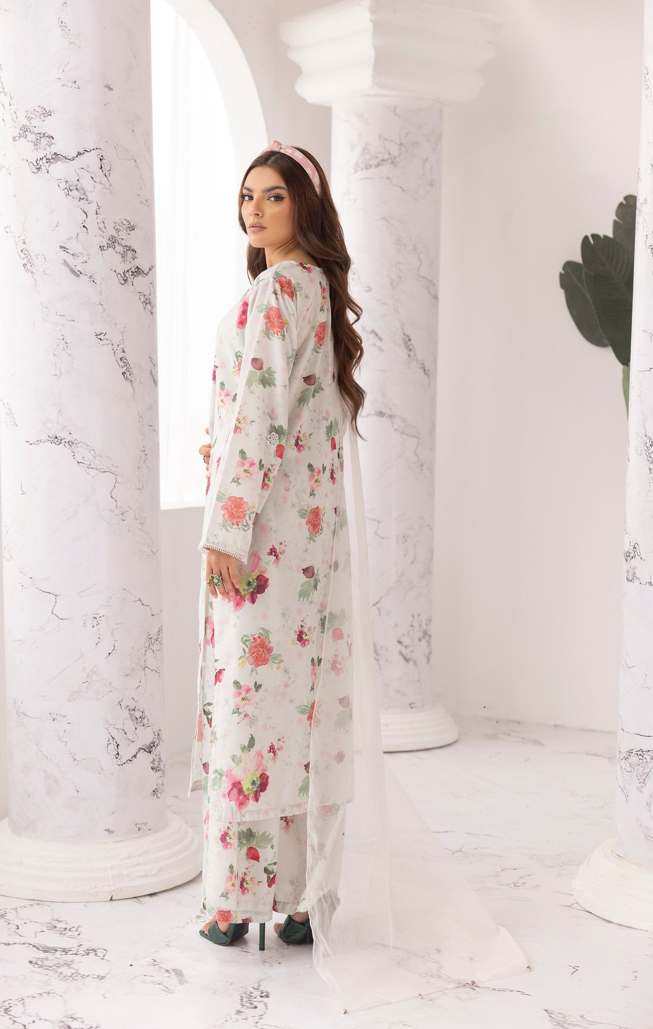 Off White Chikankari Floral Printed Lawn 3 Pc - Simrans