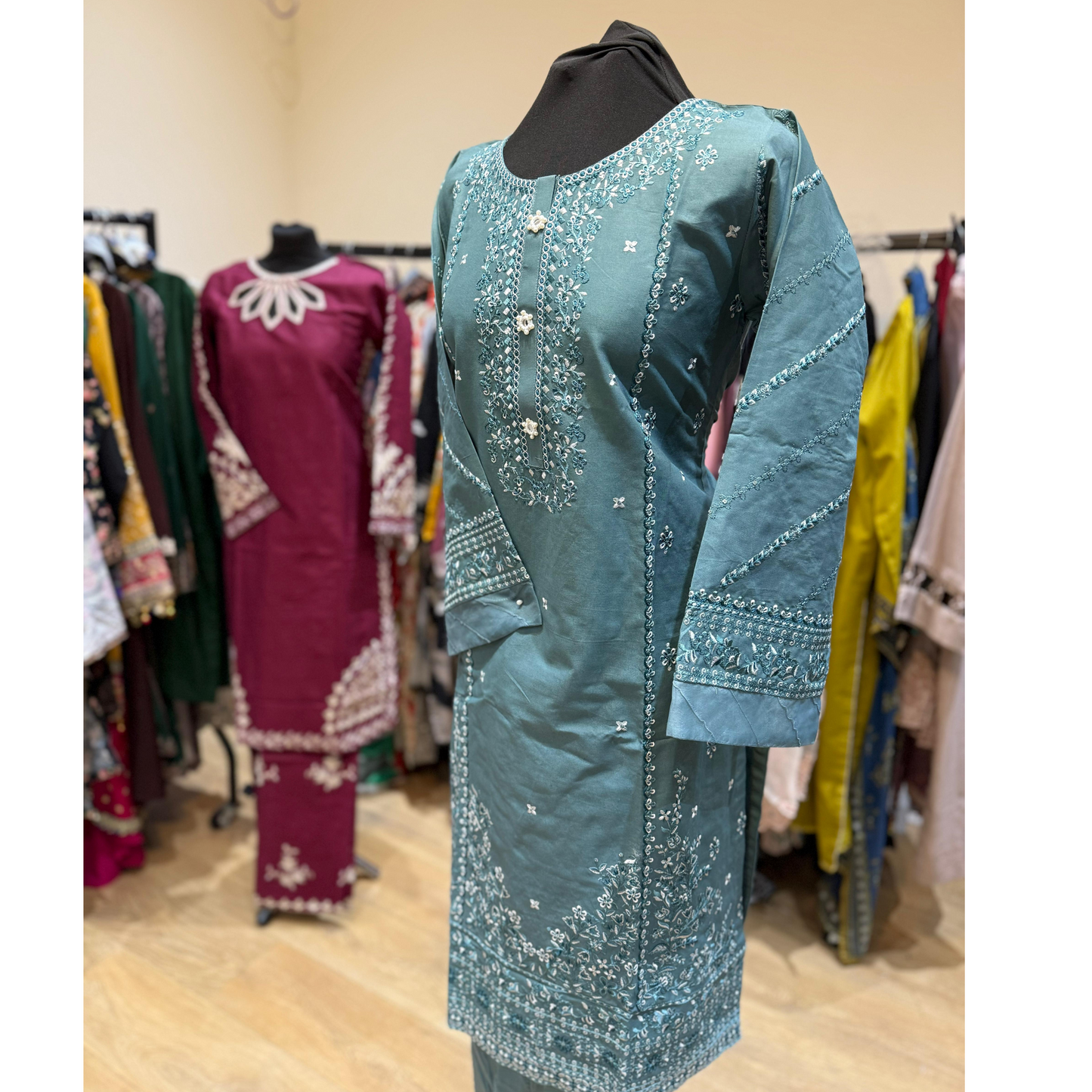 2 Pc Embroidered Khaddar Co-Ord Set  | Ready to wear| Hayats