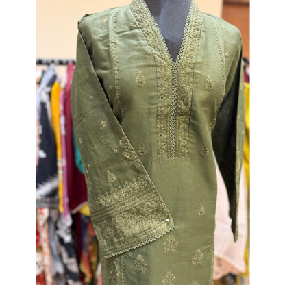 2 Pc Embroidered Khaddar Co-Ord Set  | Ready to wear| Hayats