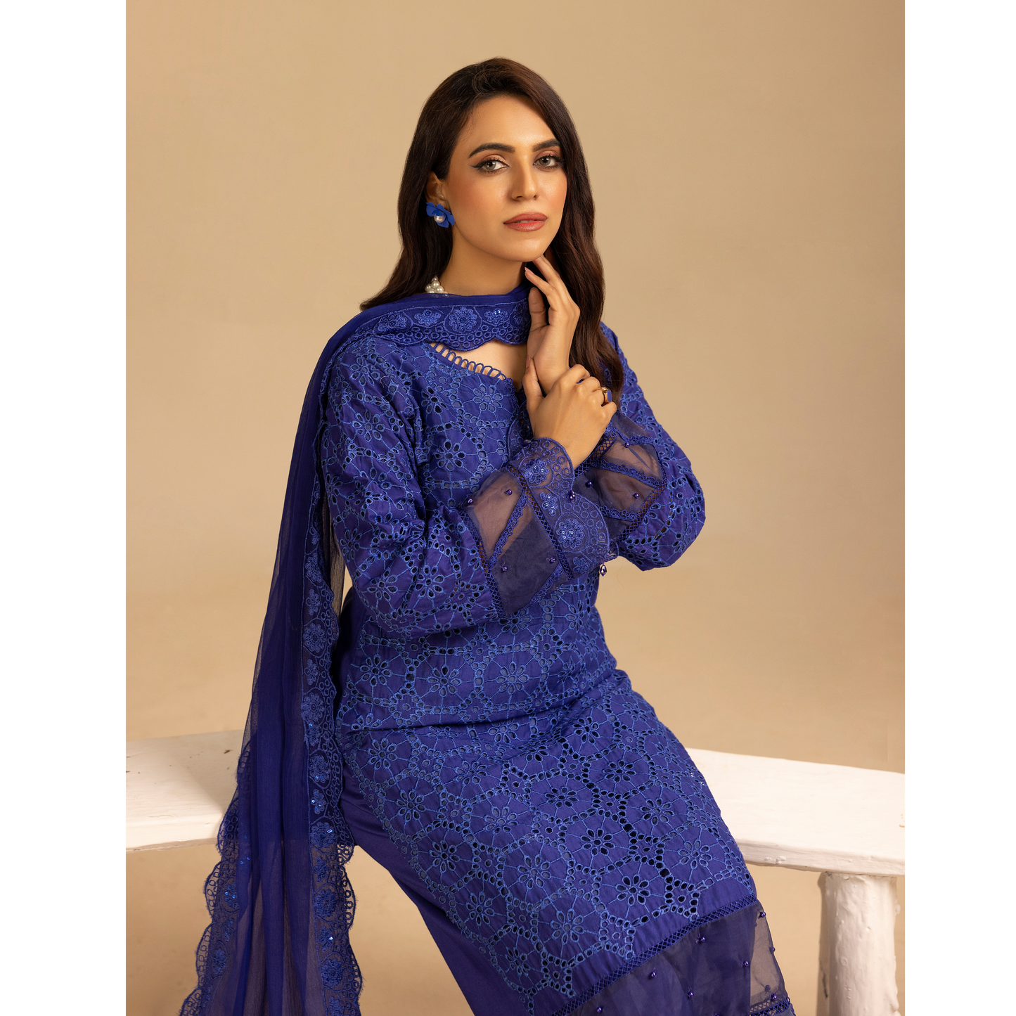 UMS-18 Embroidered Linen Chikenkari 3 Pc Pakistani Dress | Ready to wear | Simrans