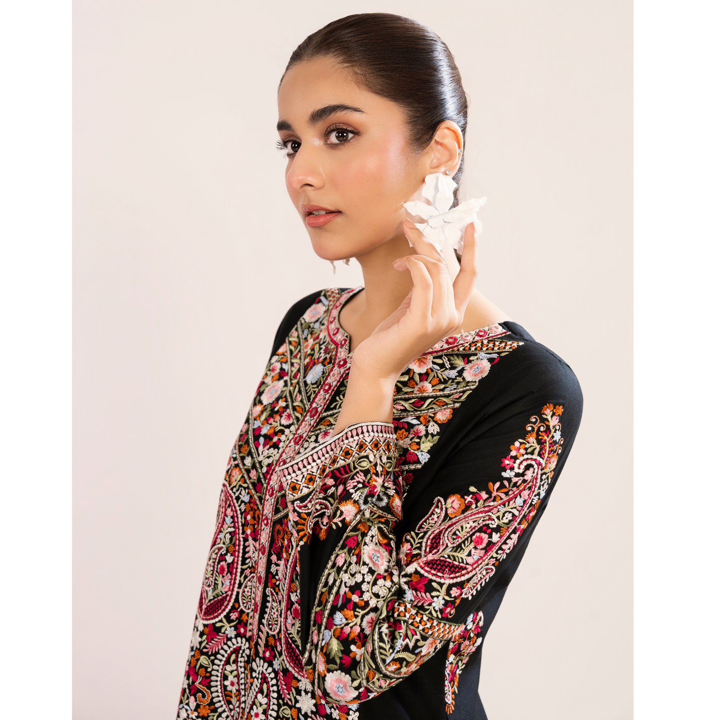 UA-118 Embroidered khaddar Co-Ords set 2 Pc Collection  | Ready to Wear | Umnaa