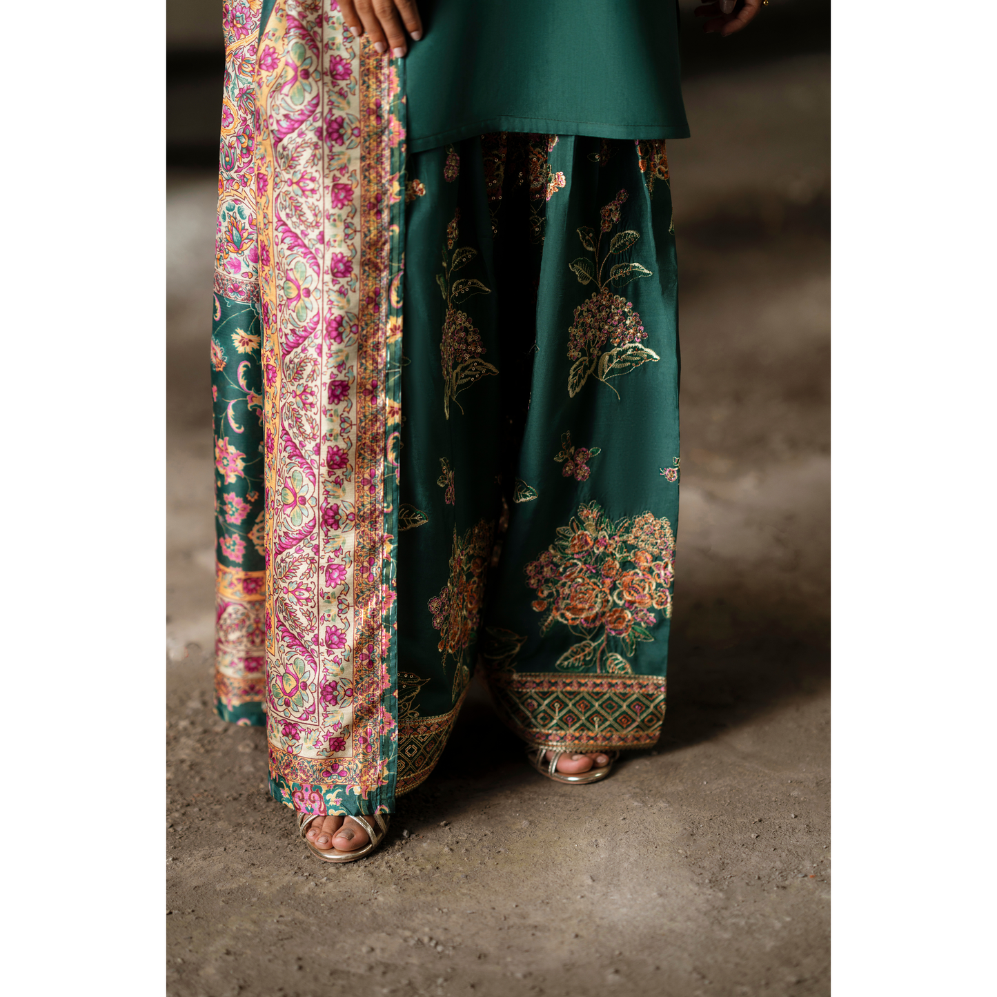 UCA-28 "Sham" Embroidered Silk Viscose Ready to Wear Collection by Casuallite