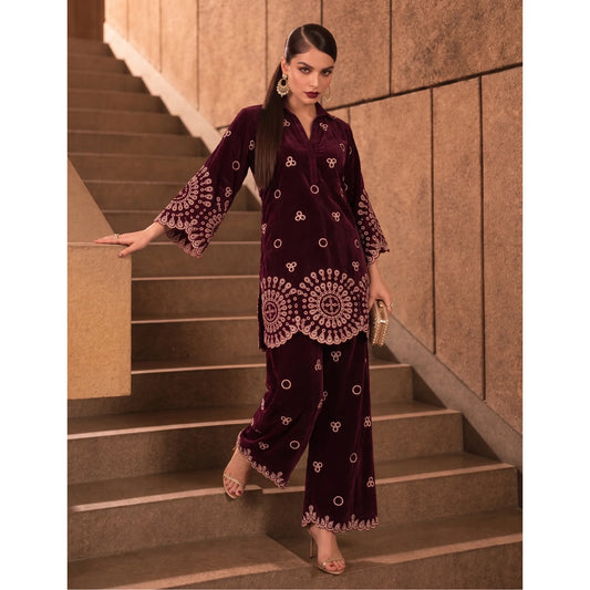 UA-318 Embroidered Velvet Co-Ord Set | Umnaa