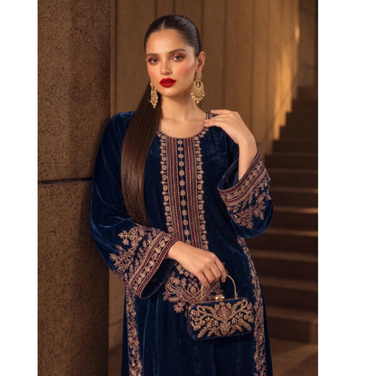UA-320 Embroidered Velvet Kaftan Co-Ords 2 Pc | Umnaa