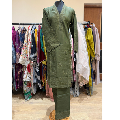 2 Pc Embroidered Khaddar Co-Ord Set  | Ready to wear| Hayats