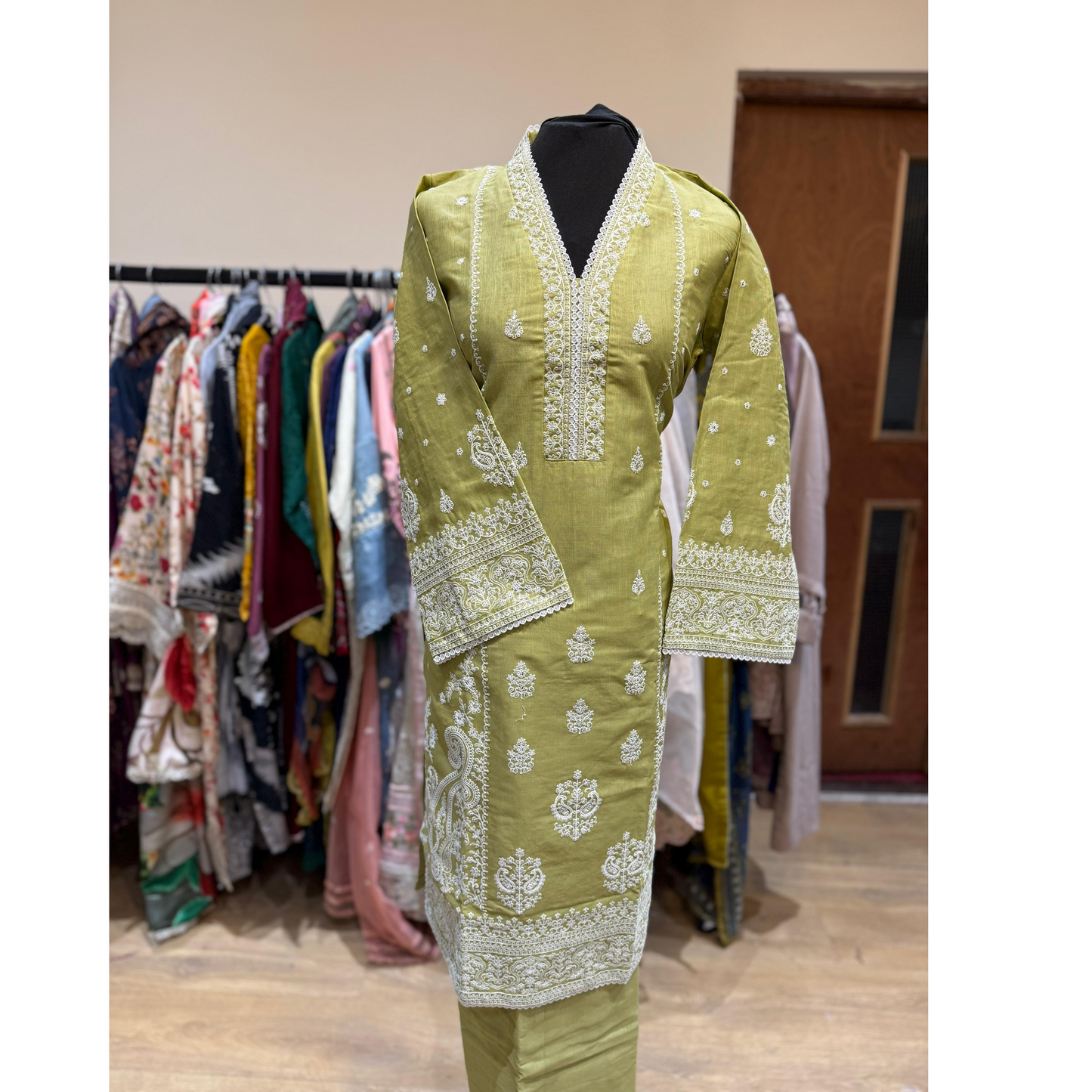 2 Pc Embroidered Khaddar Co-Ord Set  | Ready to wear| Hayats