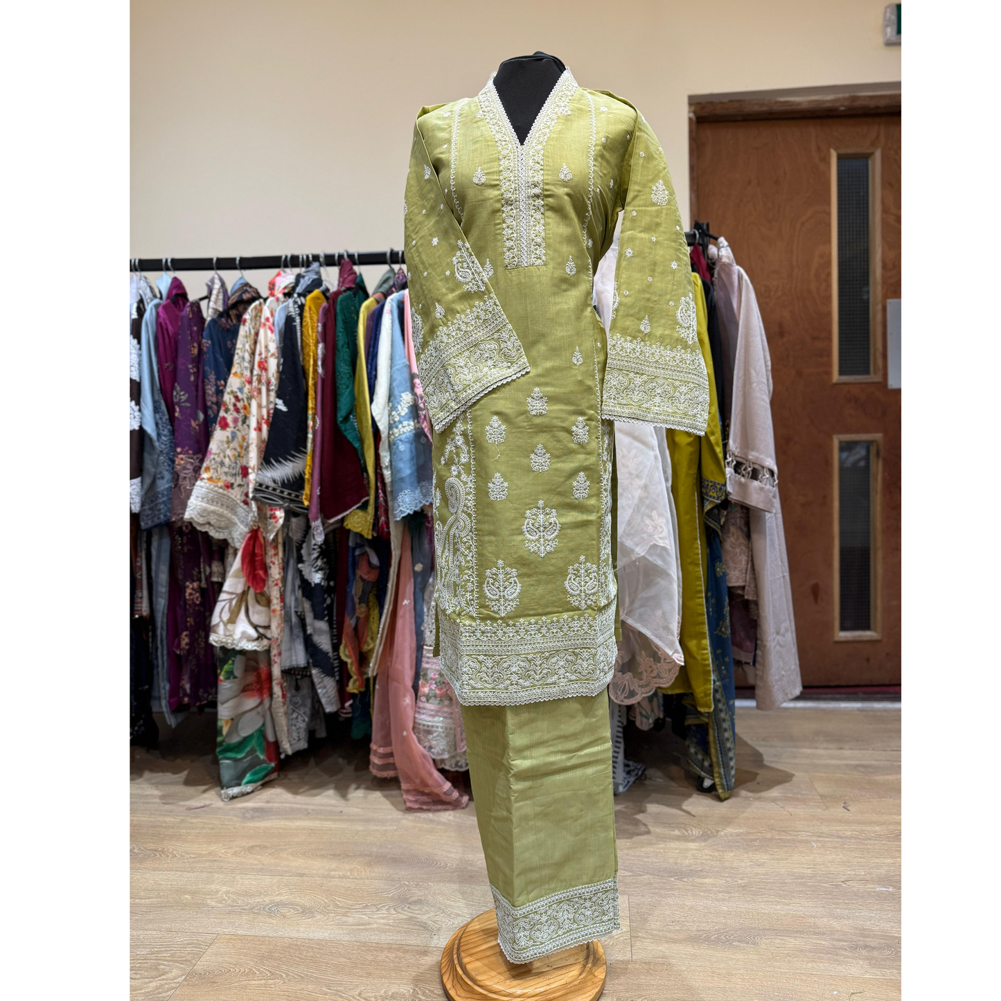 2 Pc Embroidered Khaddar Co-Ord Set  | Ready to wear| Hayats