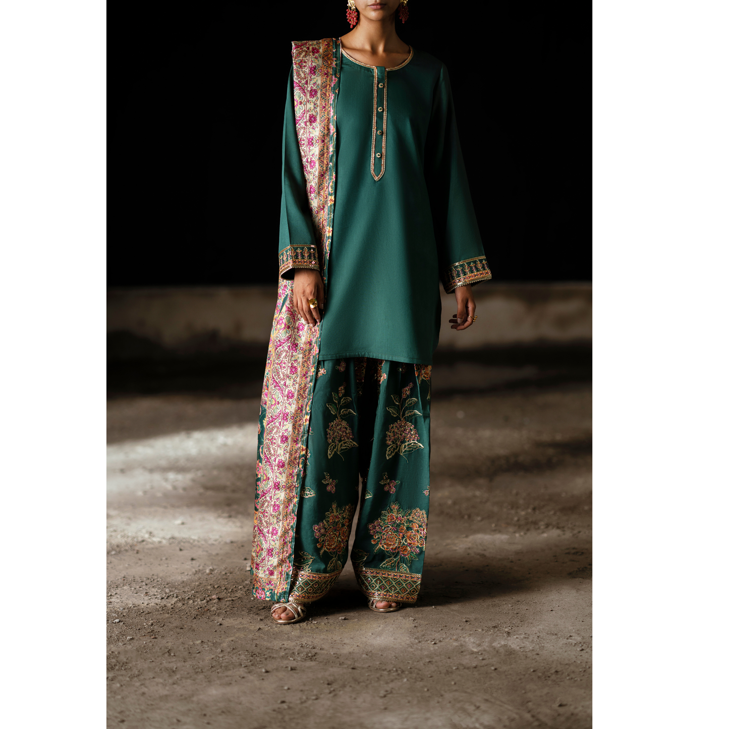 UCA-28 "Sham" Embroidered Silk Viscose Ready to Wear Collection by Casuallite