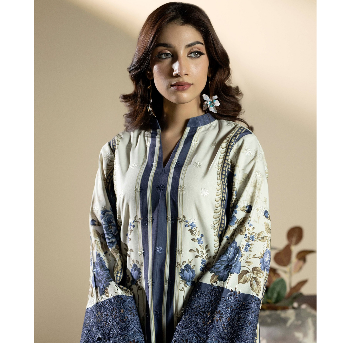 UTT-16 "AMALTAS" winter Slub Embroidered Printed Co-Ords set | Ready to Wear Pakistani | Traditional Thread
