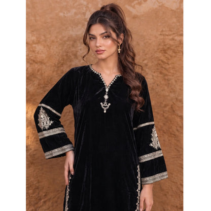 UA-315 Embroidered Farshi Shalwar Cord Set | Umnaa