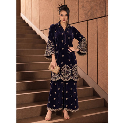 UA-318 Embroidered Velvet Co-Ord Set | Umnaa