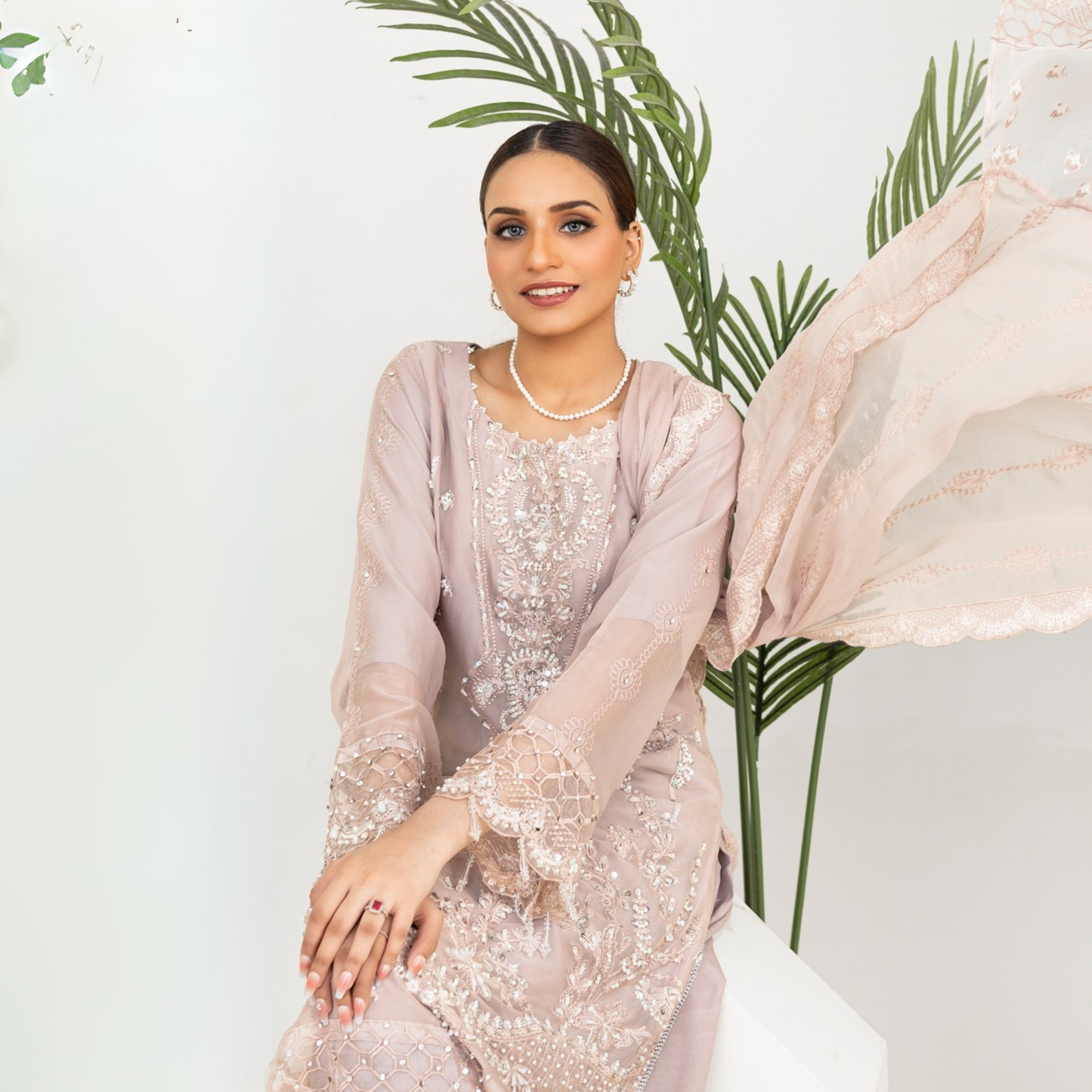 Luxury Embroidered Chiffon Dress 3 Pc | Winter Collection | Rangz | UMRGZ3601