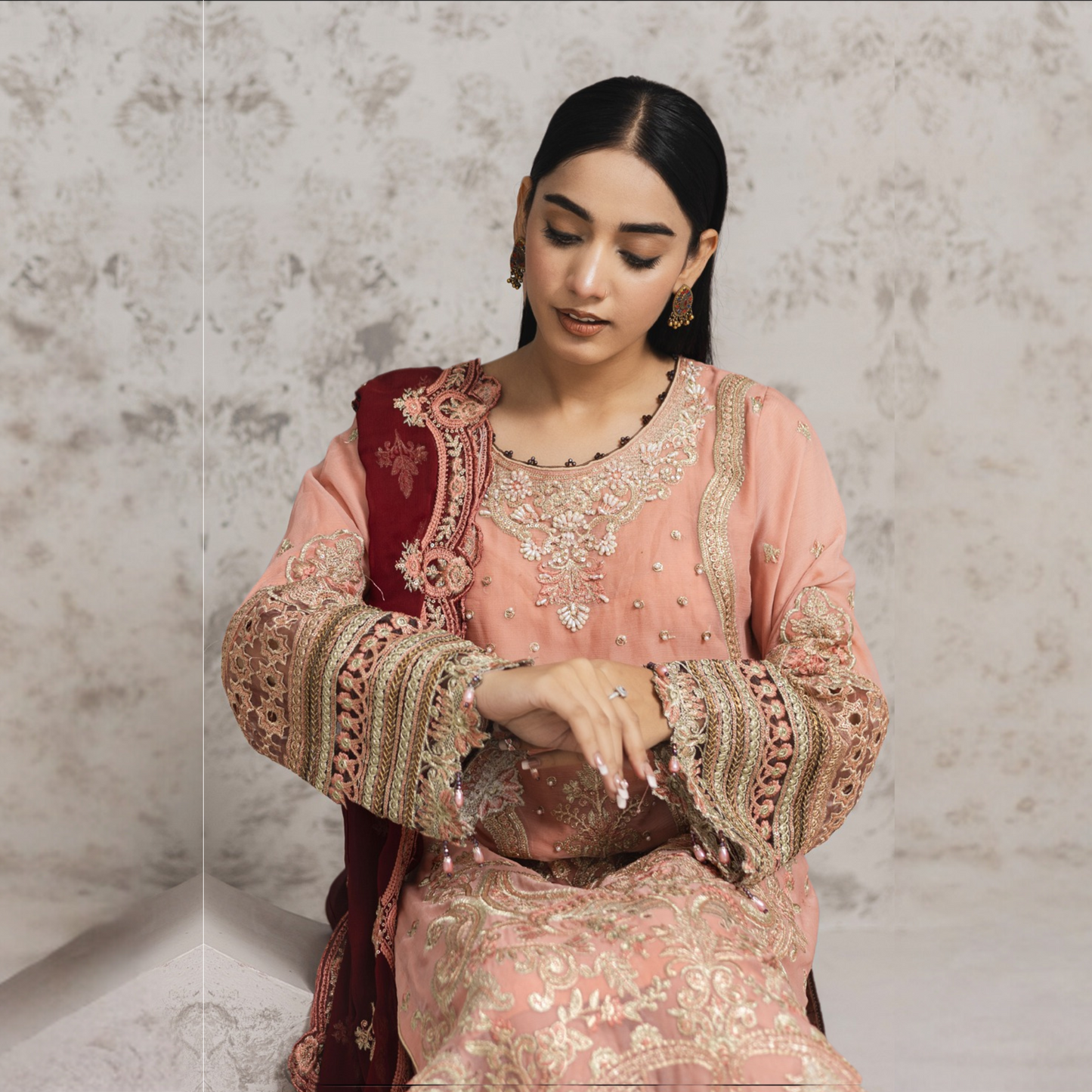 Luxury Handwork Embroidered Dress with Chiffon Dupatta 3 Pc | Winter Collection | Rangz | UMRGZ4000