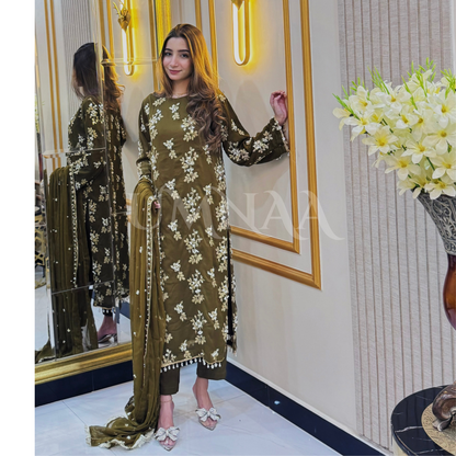 3 Piece Embroidered Chiffon Party wear Pakistani Dress | Umnaa