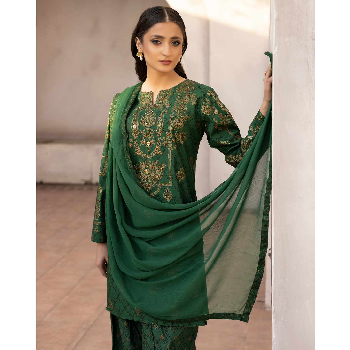 UMS-19 Embroidered Lawn 3 Pc Pakistani Dress | Ready to wear | Simrans