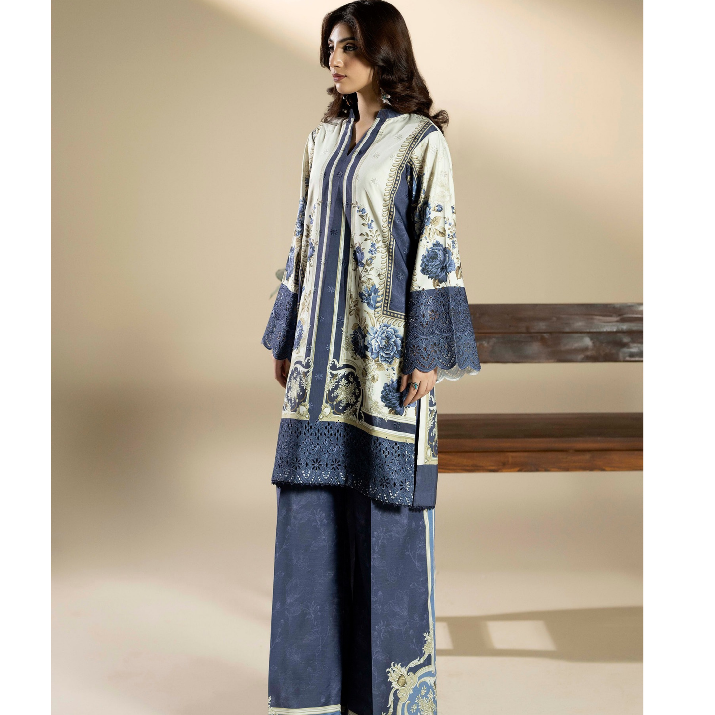 UTT-16 "AMALTAS" winter Slub Embroidered Printed Co-Ords set | Ready to Wear Pakistani | Traditional Thread