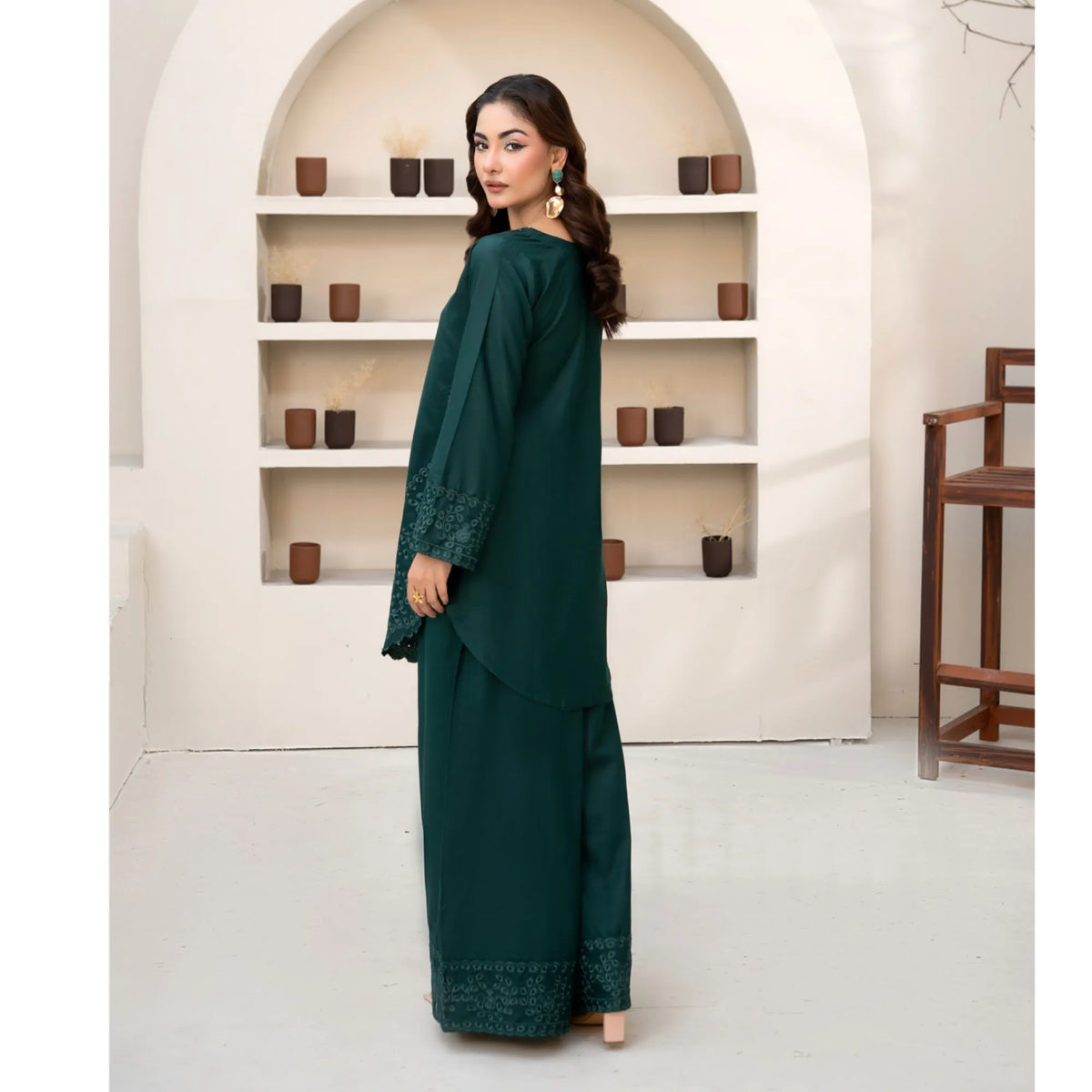 UA-306 Embroidered Dhanak Co-Ord set | Umnaa