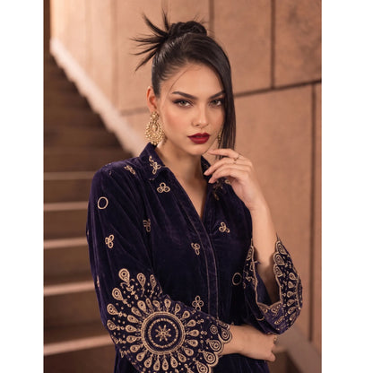 UA-318 Embroidered Velvet Co-Ord Set | Umnaa