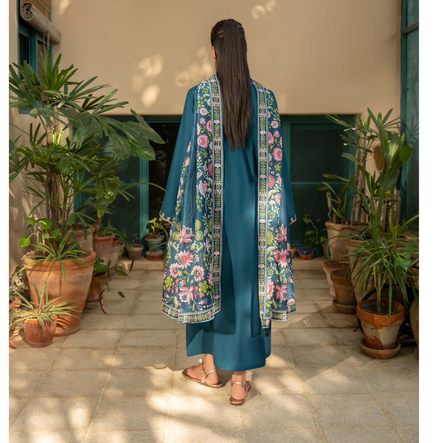 UCA-29 "Misha" Embroidered Linen Ready to Wear Winter Collection by Casuallite