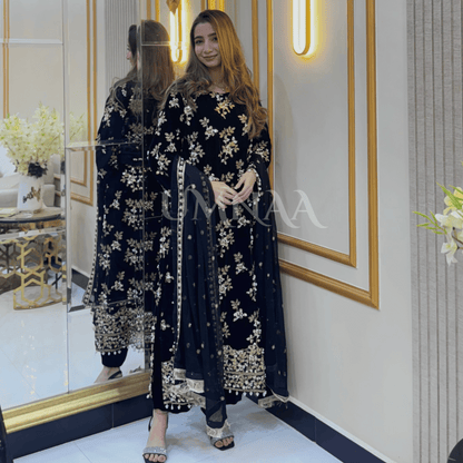 UA-43  Luxury Embroidered Handwork Velvet Collection UMNAA