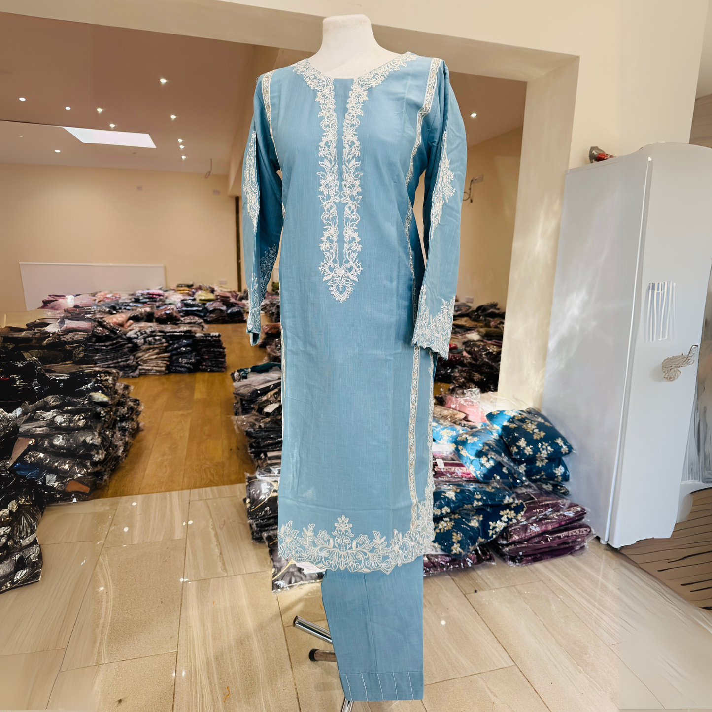 2 Pc Embroidered Khaddar Co-Ord Set  | Ready to wear| Hayats