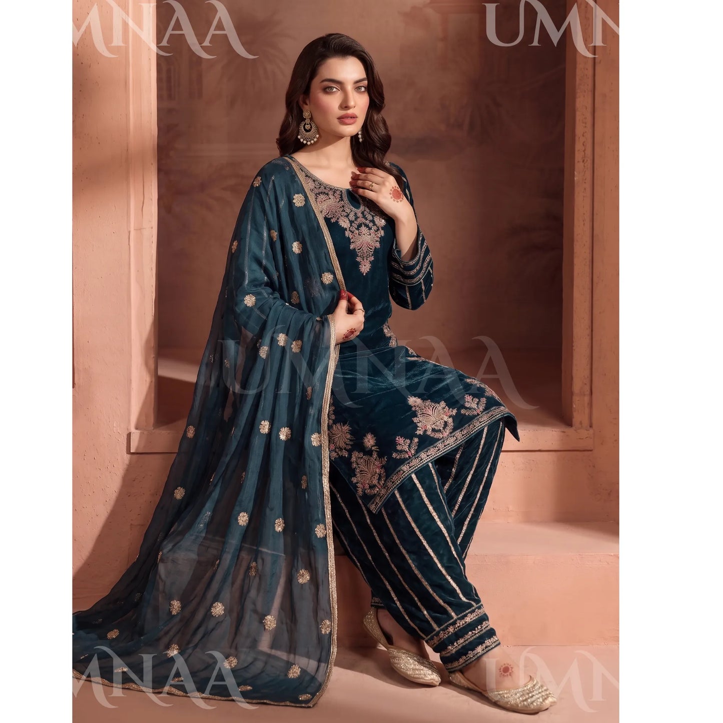 UA-293 Embroidered Luxury Velvet Collection | Umnaa