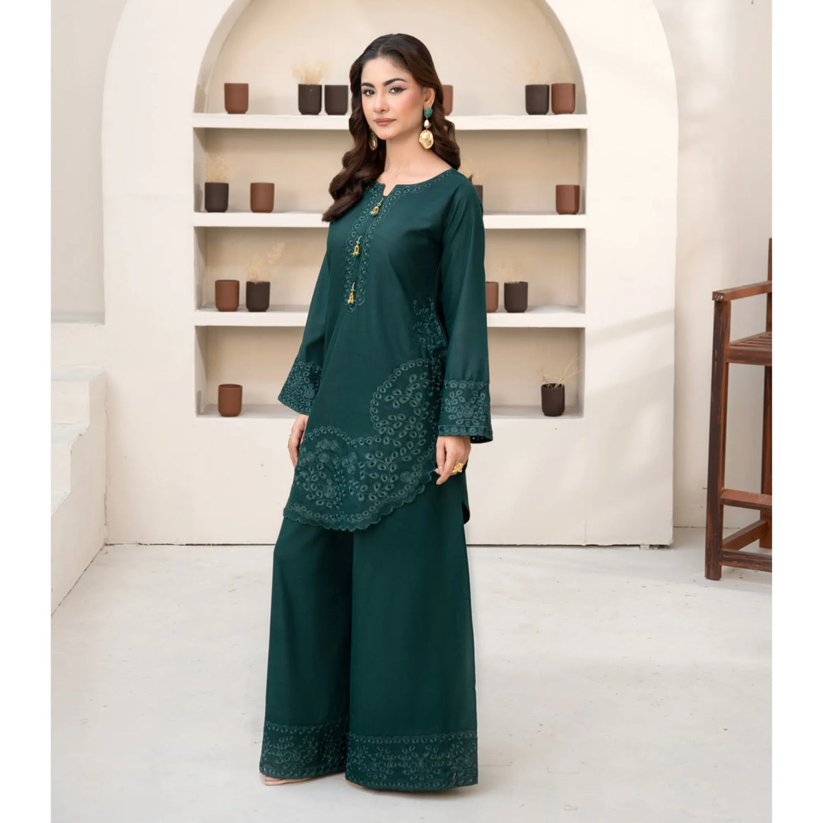 UA-306 Embroidered Dhanak Co-Ord set | Umnaa