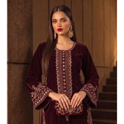 UA-320 Embroidered Velvet Kaftan Co-Ords 2 Pc | Umnaa