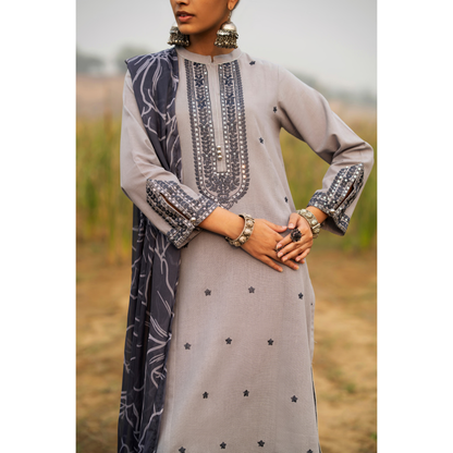 3 Pc Embroidered Khaddar Ready to Wear Collection by Casuallite | UMCAE0901