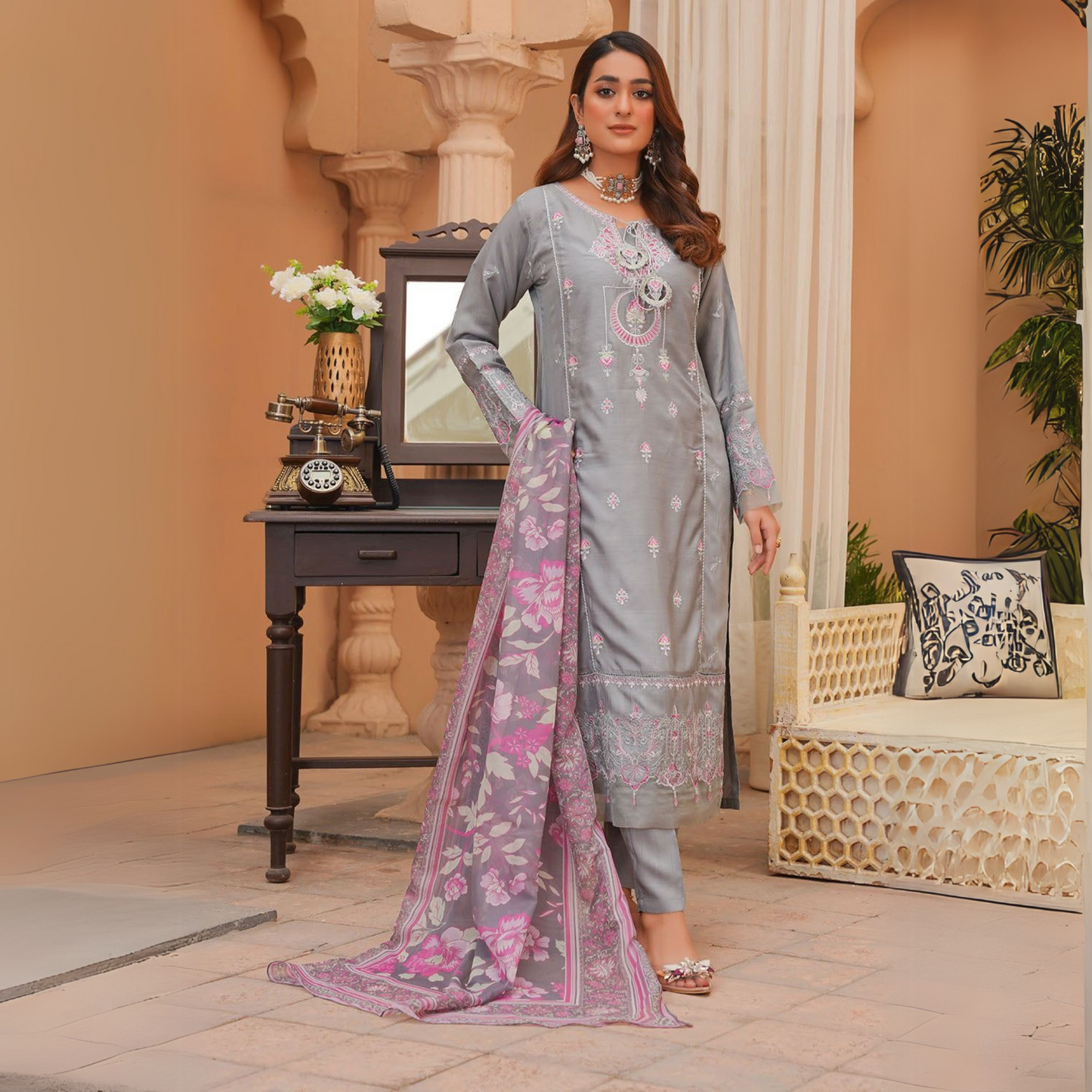 Luxury Embroidered Viscose Linen Dress 3 Pc | Winter Collection | Umnaa