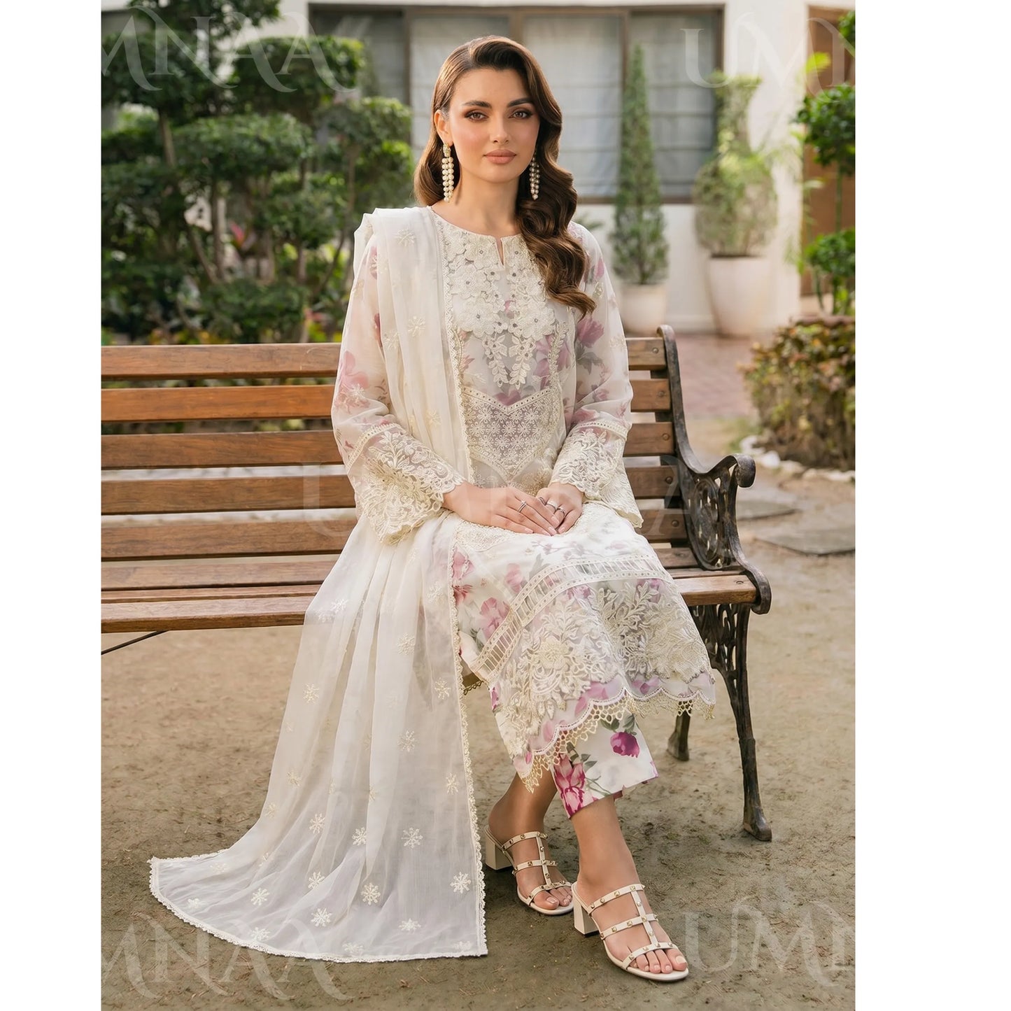 UA-200 Embroidered Chiffon 3-Piece with Printed Lining & Trouser