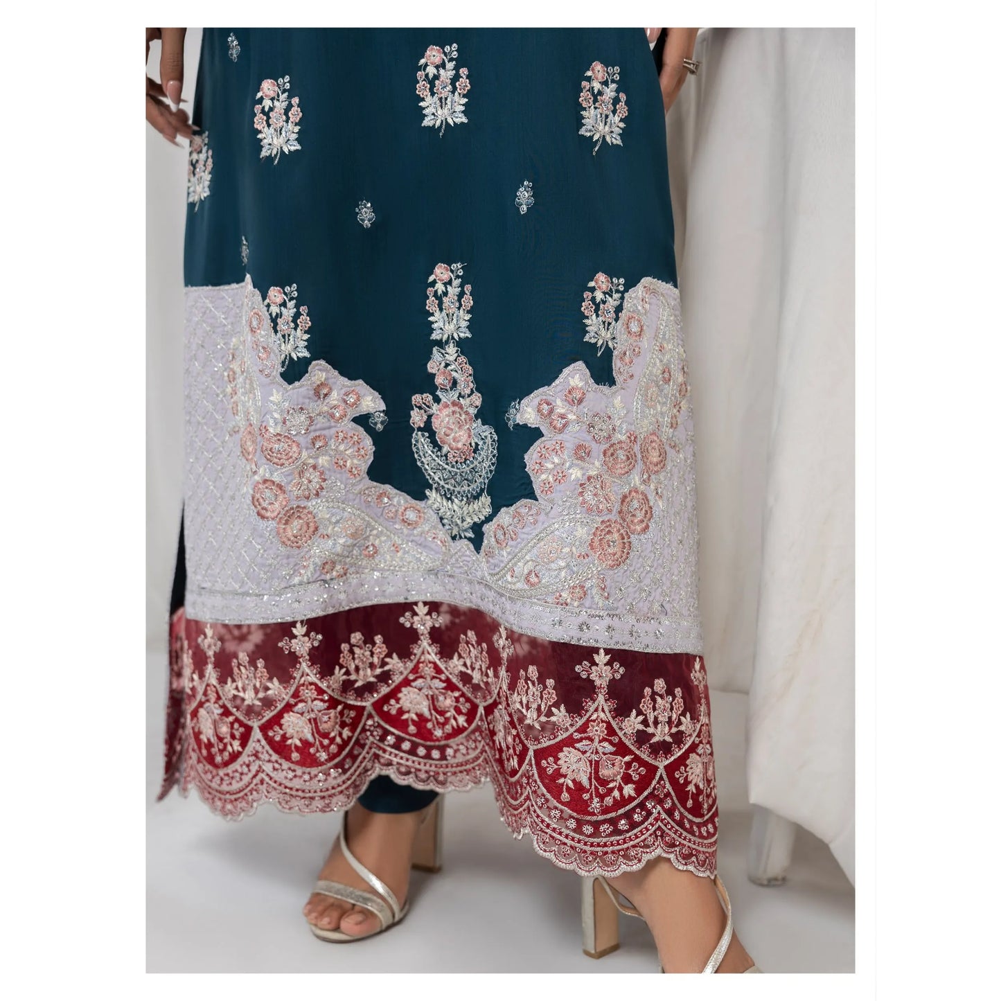 UTT-23 Embroidered Viscose Linen Kaftan Style 2 Piece Co Ord Set Collection by Traditional Thread