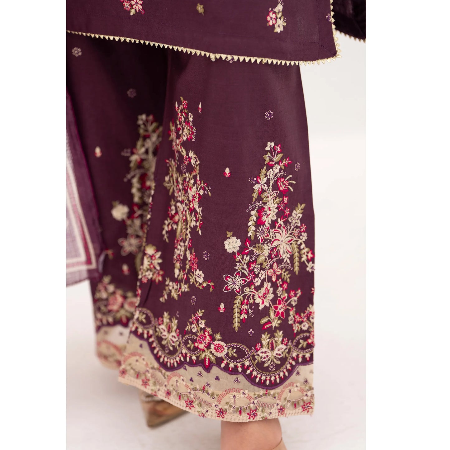 UA-216 Embroidered Cambric Cotton Collection by Umnaa | Ready to Wear Pakistani Asian clothes