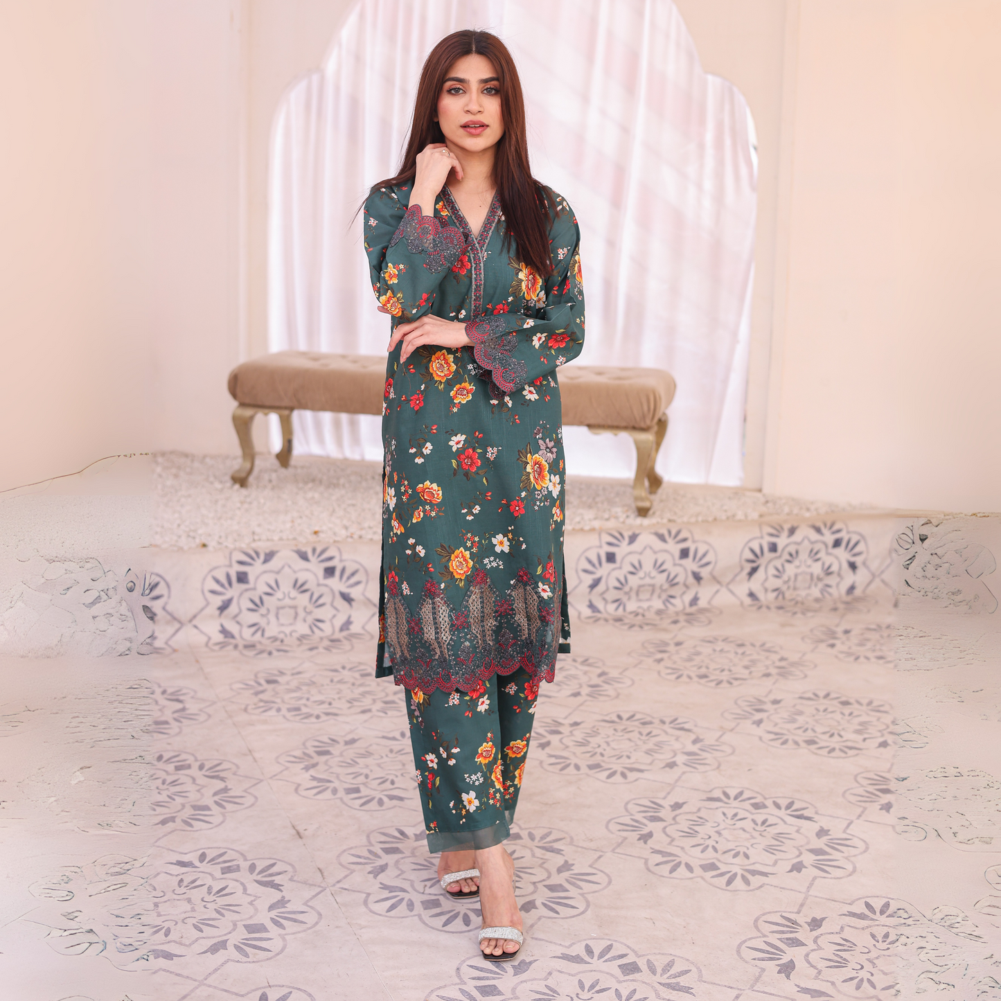 2 Pc Embroidered floral Printed Khaddar Pakistani Co-Ords Set | Ready to wear| Naubahar | UMNAU0900
