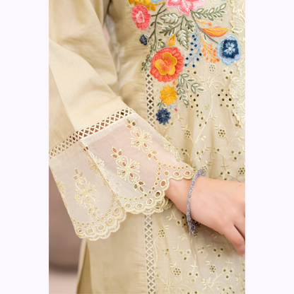 UKC-27 Embroidered Cambric Cotton Ready to Wear 3 Pc - Karma Collection